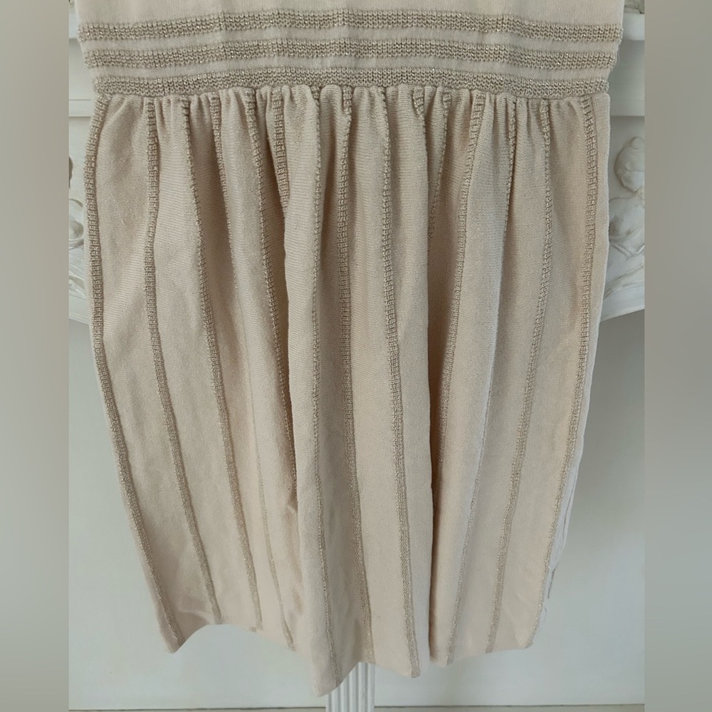 American Eagle Sweater Dress with Gold Glitter Detailing 
Size: Extra Small
NWOT - Picture 6 of 10